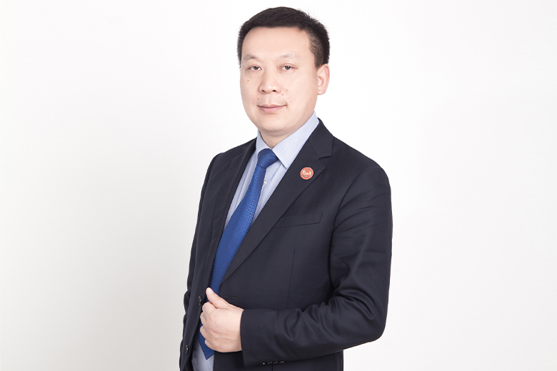 陈俊锋--常务副会长、浙江绿龙新材料有限公司总经理